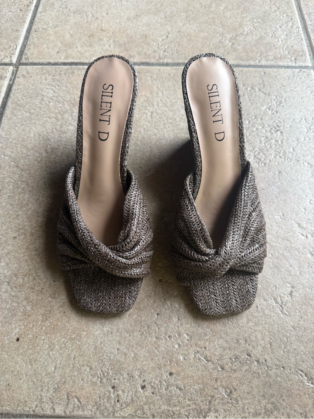 Silent D Katia Wedges